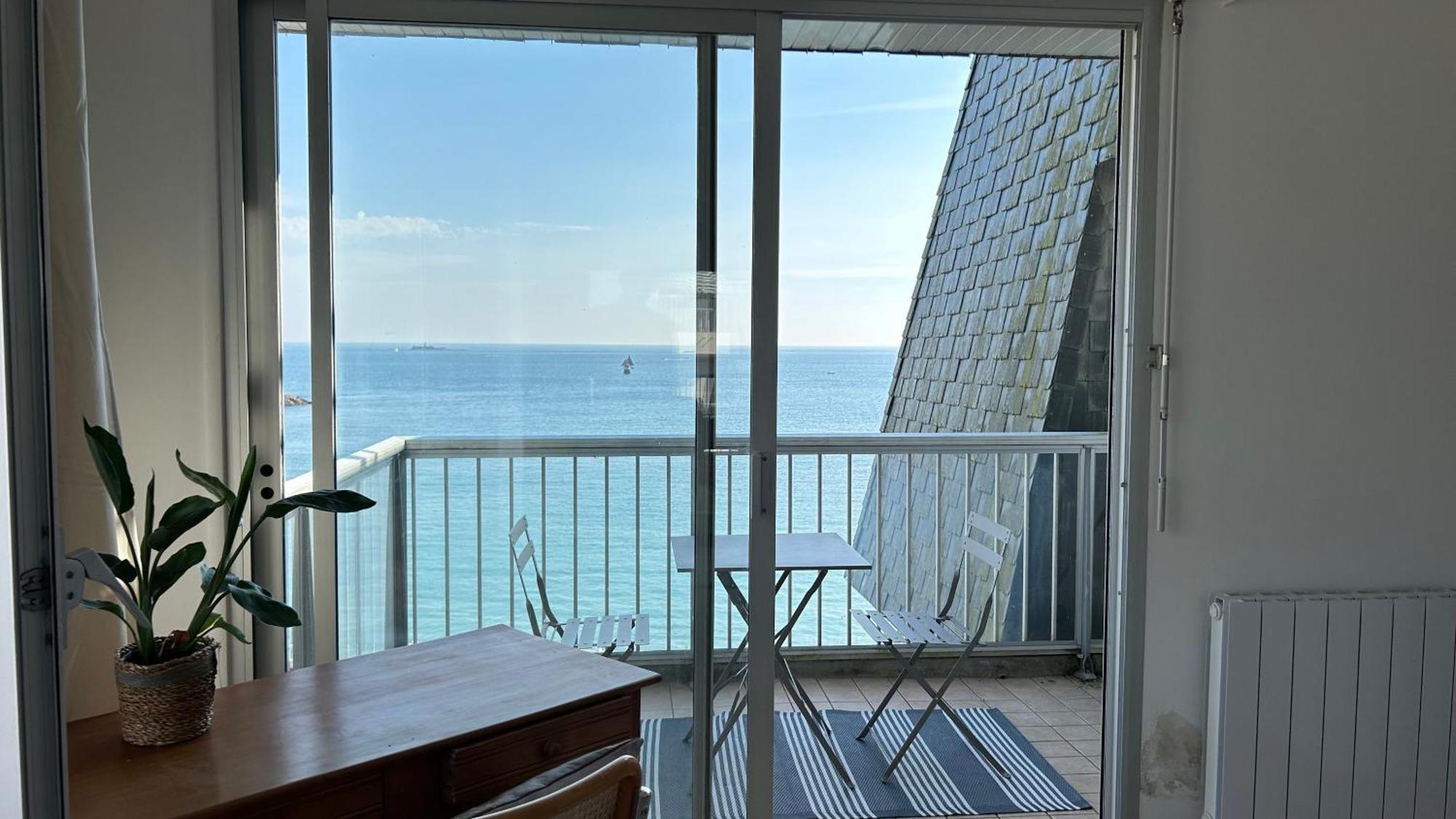 Appartement Pied Dans L'Eau - La Comtesse サン・ケ・ポルトリユー エクステリア 写真