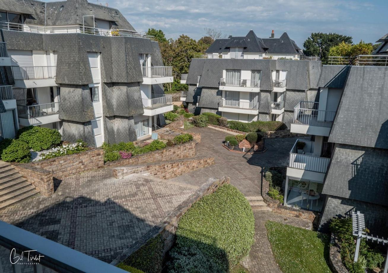 Appartement Pied Dans L'Eau - La Comtesse サン・ケ・ポルトリユー エクステリア 写真