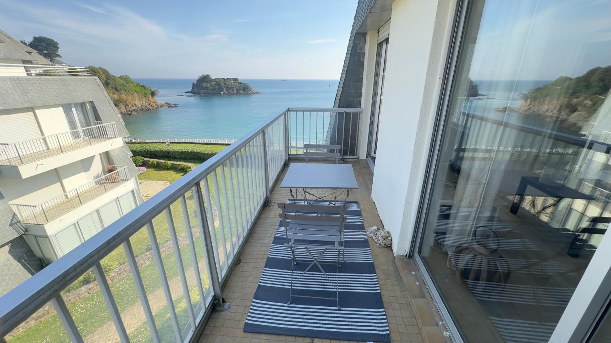 Appartement Pied Dans L'Eau - La Comtesse サン・ケ・ポルトリユー エクステリア 写真