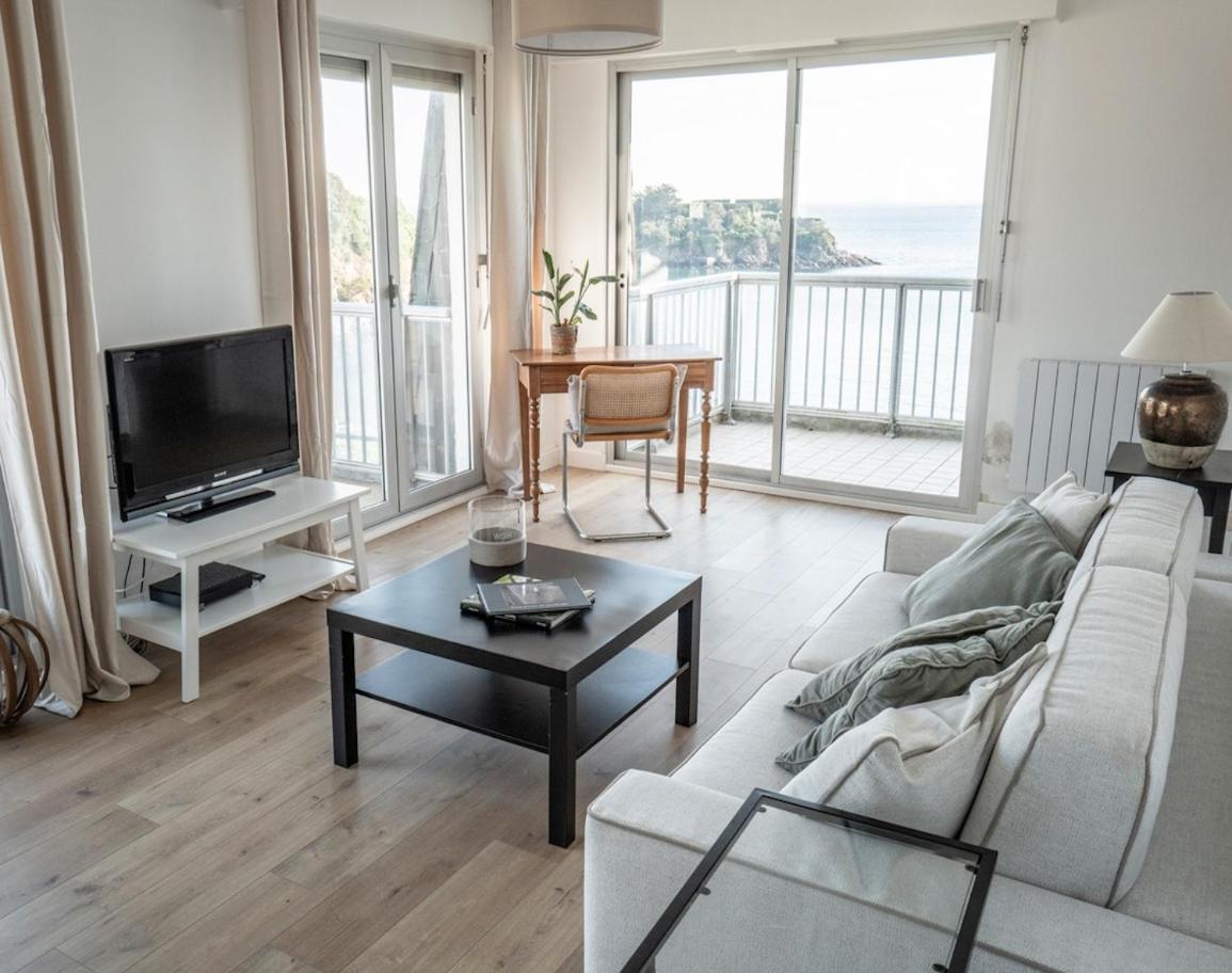 Appartement Pied Dans L'Eau - La Comtesse サン・ケ・ポルトリユー エクステリア 写真